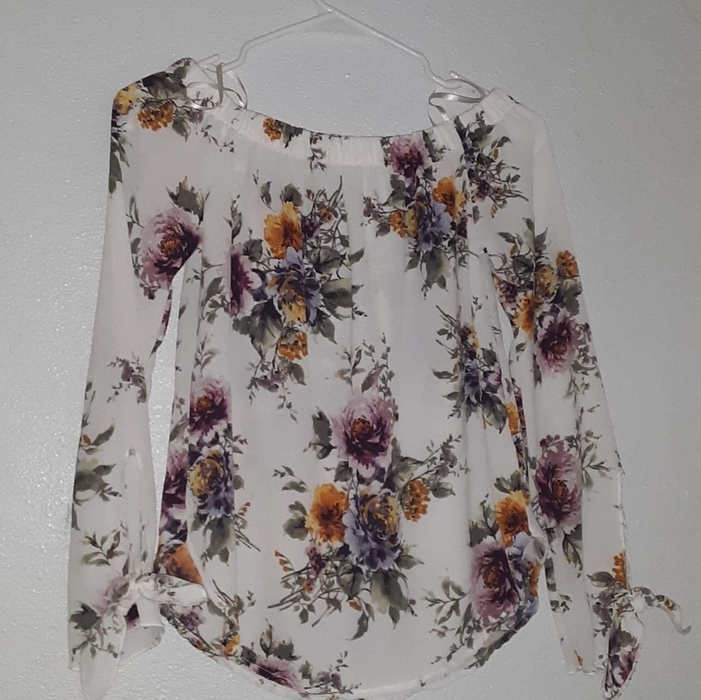 Floral off shoulder blouse